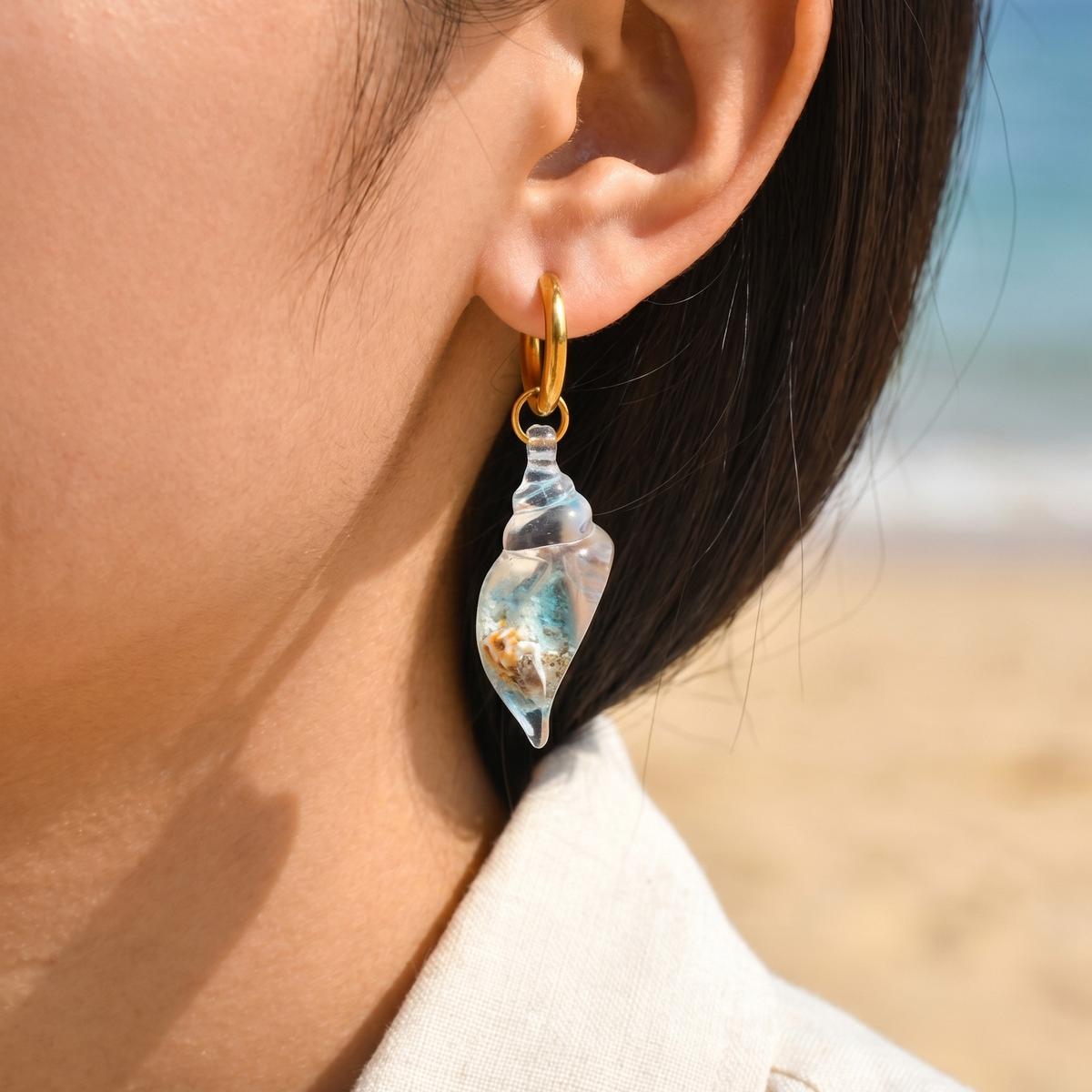 Kolczyki koła z muszlą dla kob – Conch Earring Hoop recenzja i cena