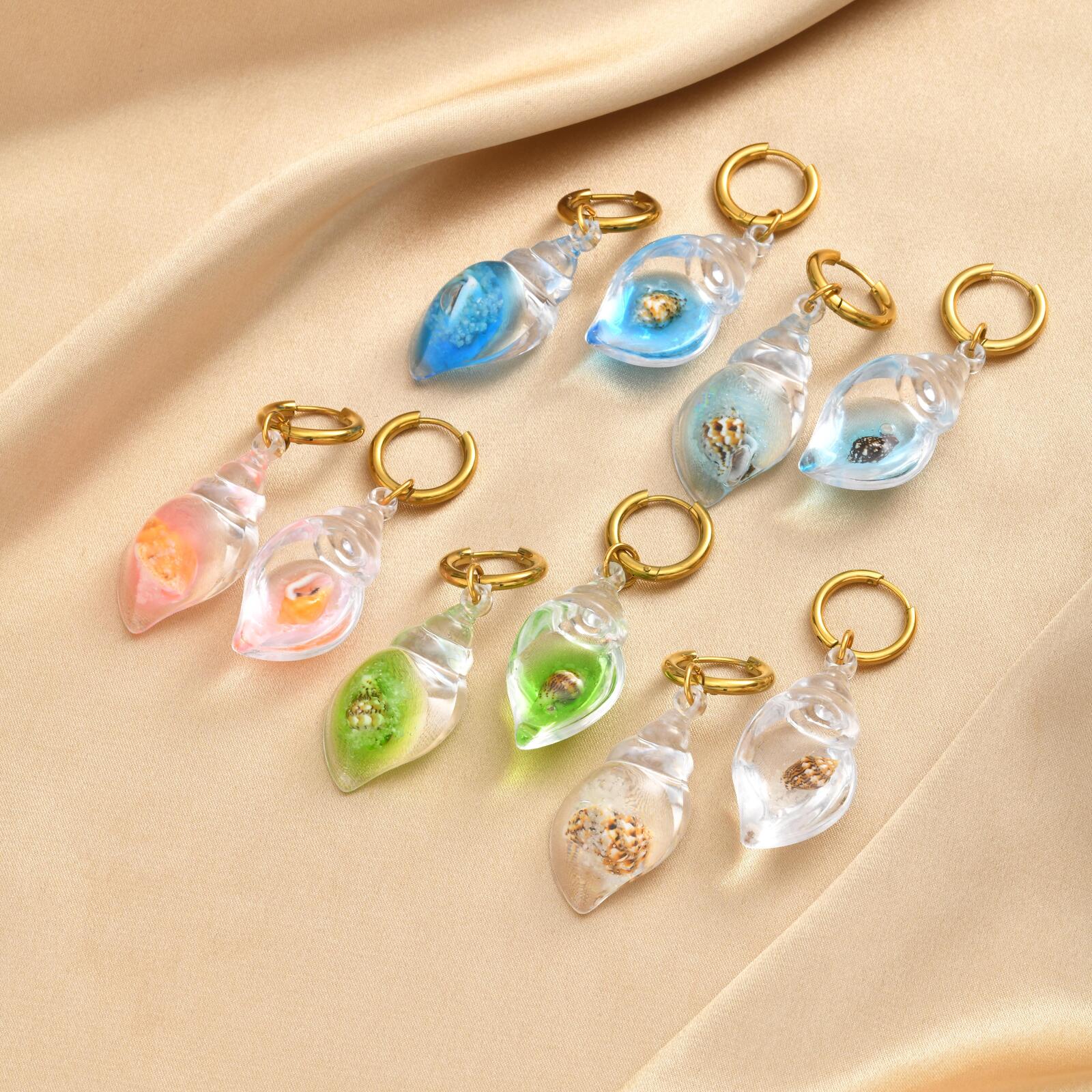 Kolczyki koła z muszlą dla kob – Conch Earring Hoop recenzja i cena